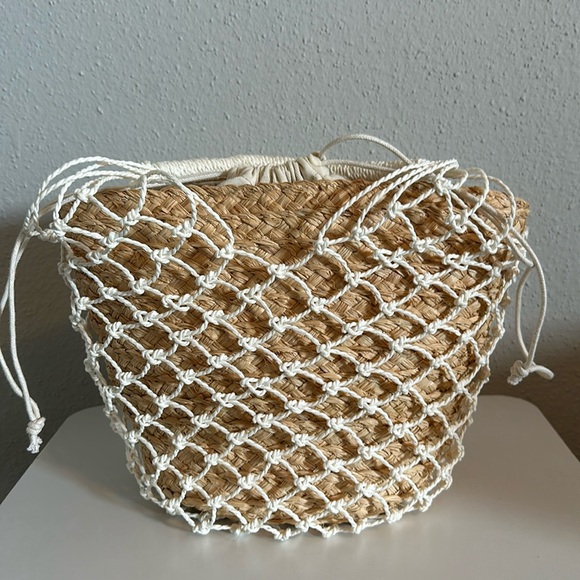 J. Crew Handbags - Women Jcrew beach straw bag